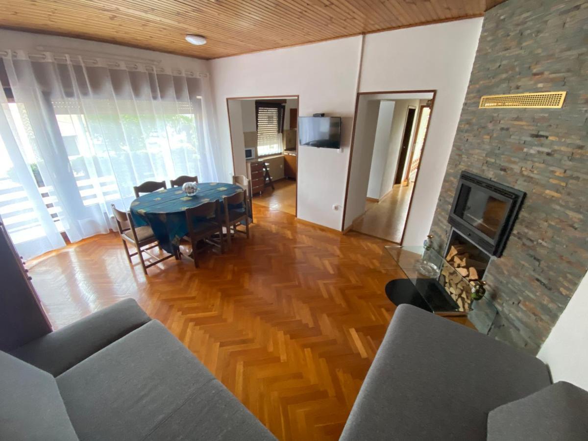 Apartma Magnolija Nova Gorica Buitenkant foto