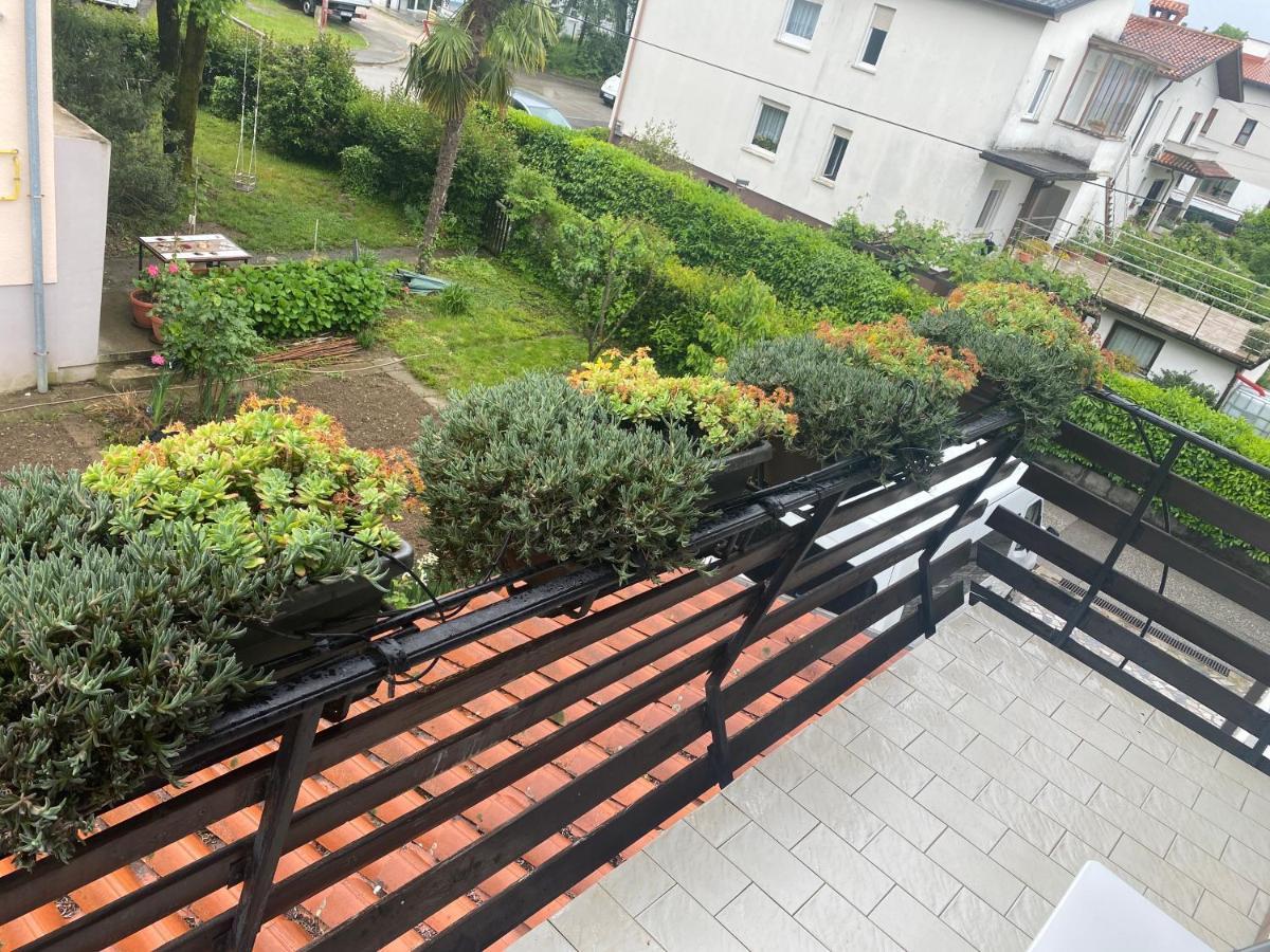 Apartma Magnolija Nova Gorica Buitenkant foto
